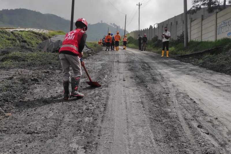 Yang Tertinggal dari Letusan Kawah Sileri