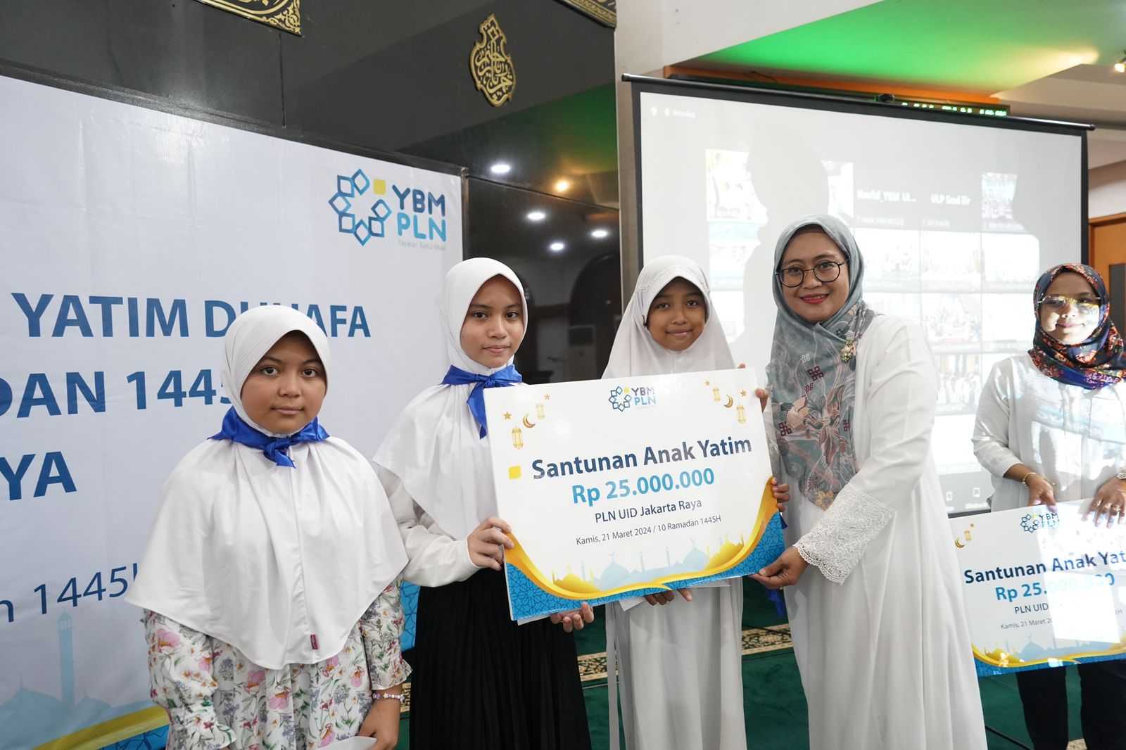 YBM PLN UID Jakarta Raya Berbagi dengan Anak Yatim dan Dhuafa