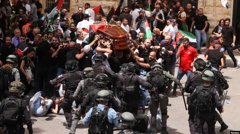 Yerusalem Memanas, Bentrokan Terjadi Saat Pemakaman Jurnalis Al Jazeera, Pelayat Dipukuli Polisi Israel